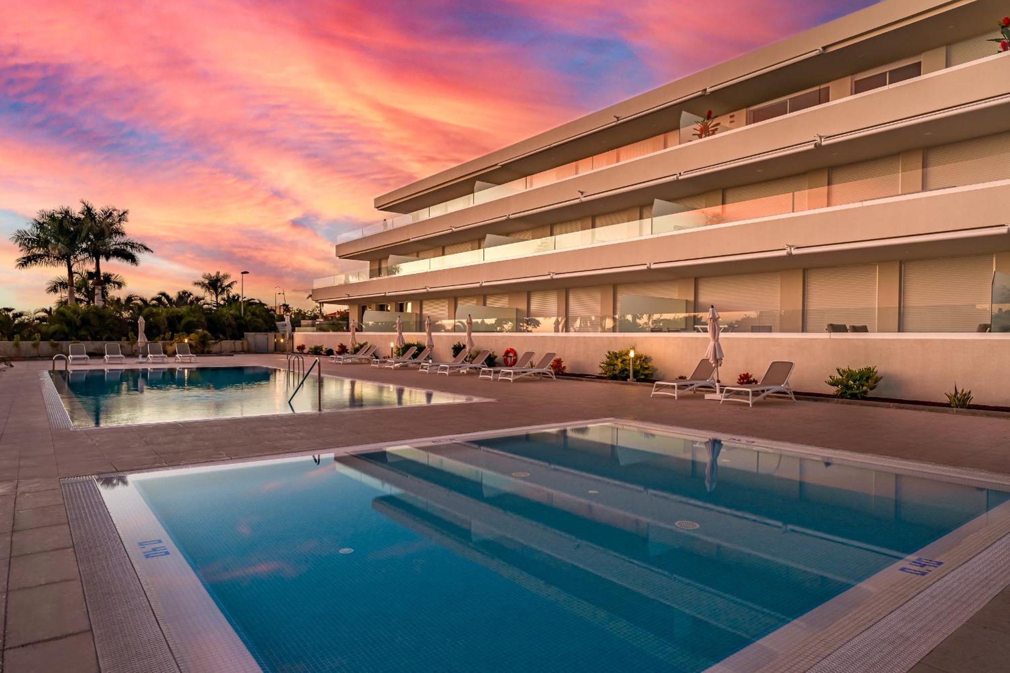 Modern New Apartment Las Terrazas De Costa Adeje. Heated Pool, Big Terrace And Private Parking מראה חיצוני תמונה